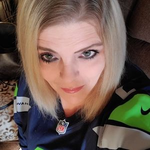 Meet your Posher, Christy